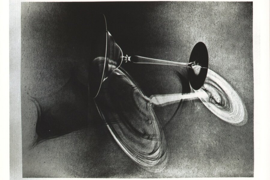 Walter Peterhans, Sektglas, kolem 1930; foto: Institut für Auslandsbeziehungen